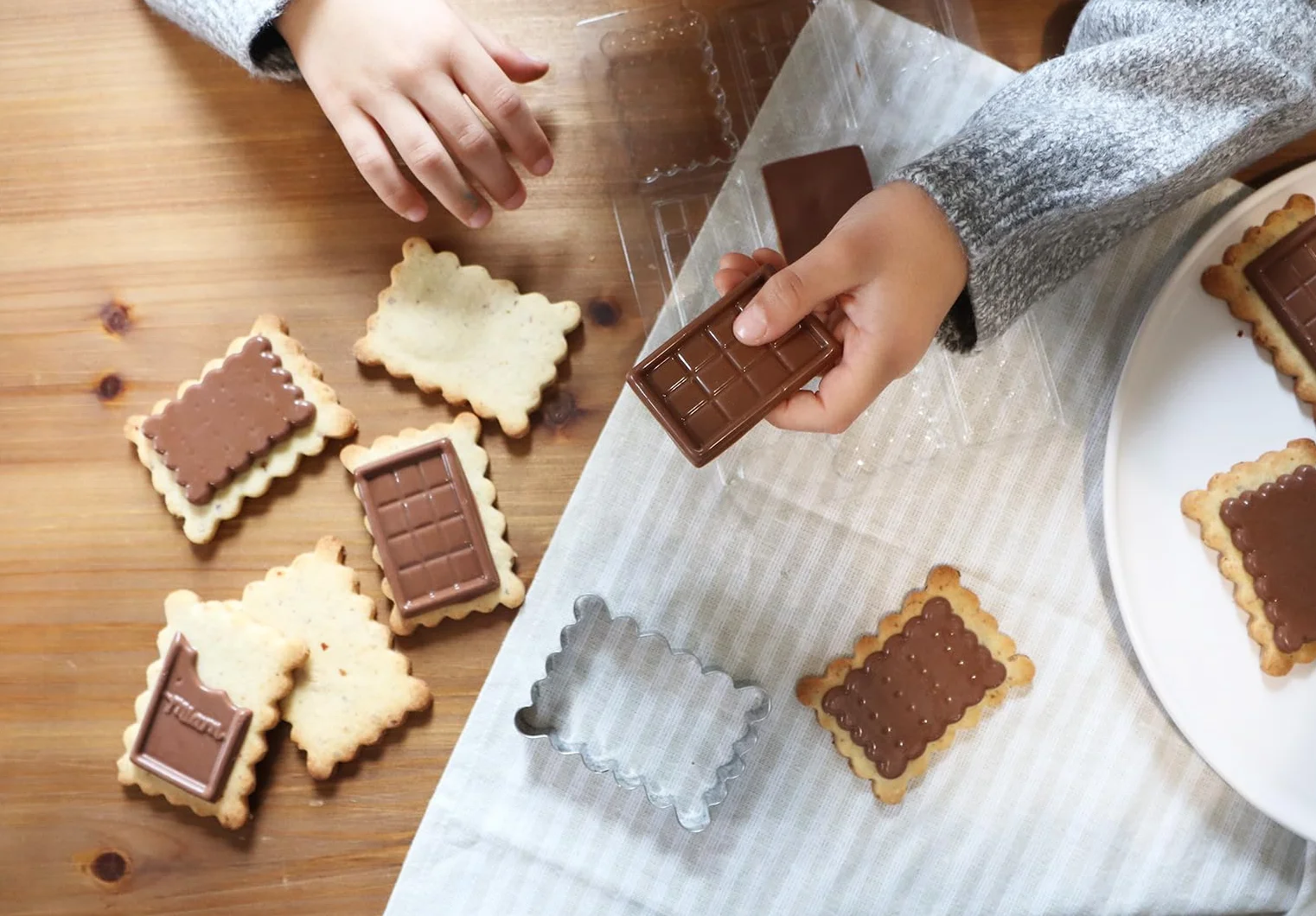 Ookies - Box Pâtisserie Biscuits L’Ecole Buissonnière - Kit Pâtisserie Enfant pour Créer ses Goûters Maison Écolier - Gâteaux, Pâtisseries - Préparation Bio - Fabriqué en France - OO82102