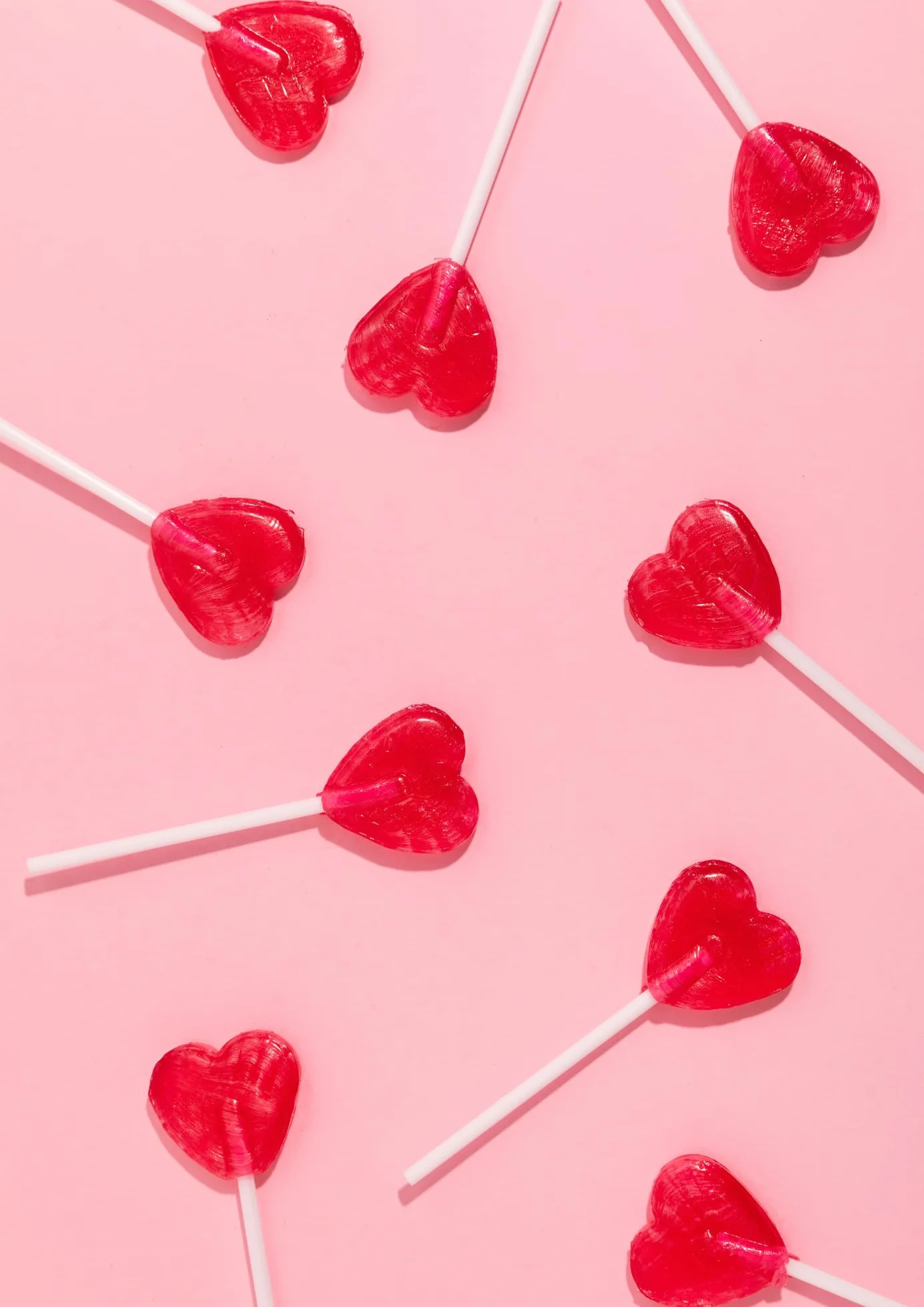 Sucettes cœur, sachet de 23, à deguster entre amoureux ! Idéal pour offrir ou célébrer un évènement.
