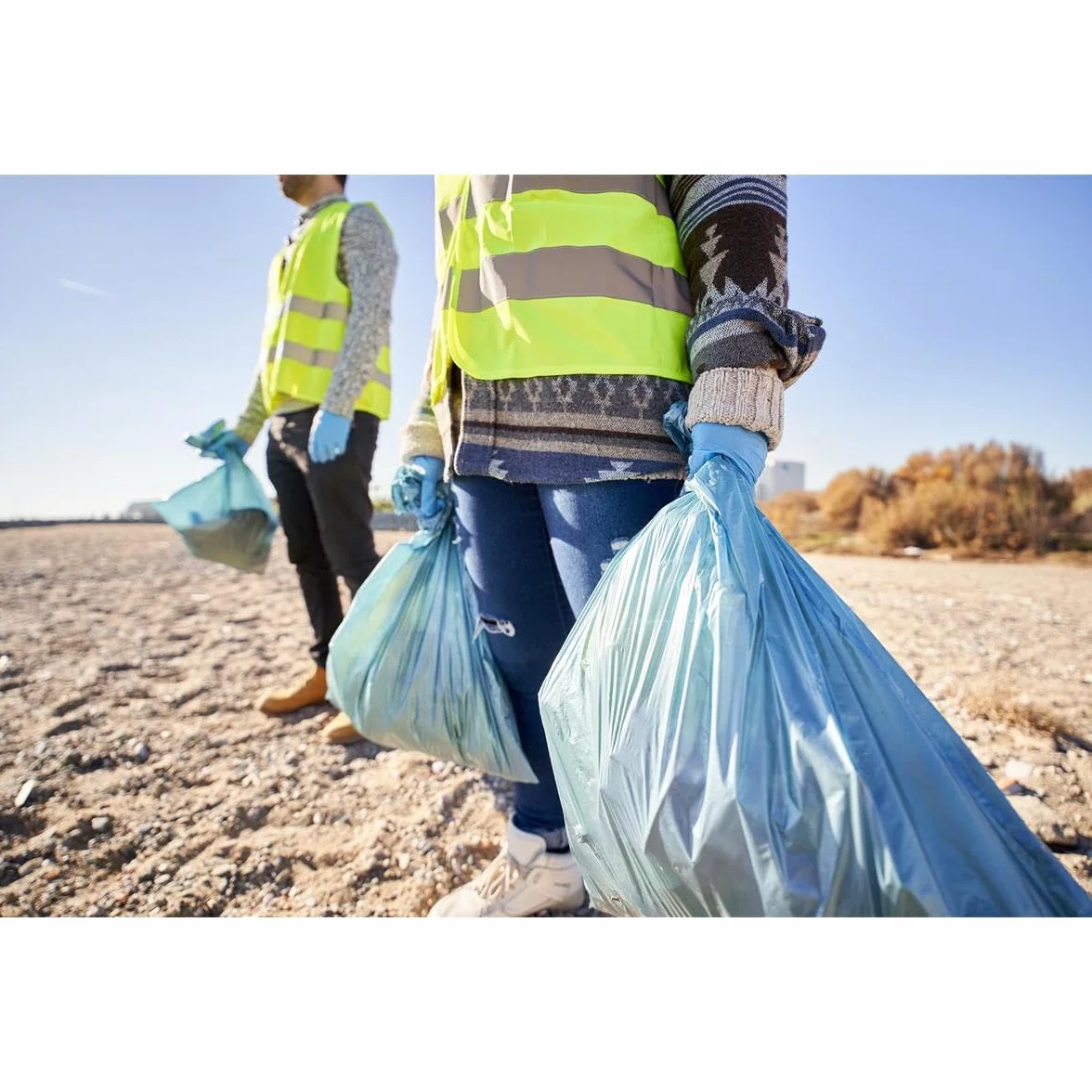 Lot de 300 sacs poubelle avec poignée de transport 25 litres - 30 sacs par rouleau - Résistants à la déchirure et aux liquides - Produit et emballage recyclables, Lot de 10