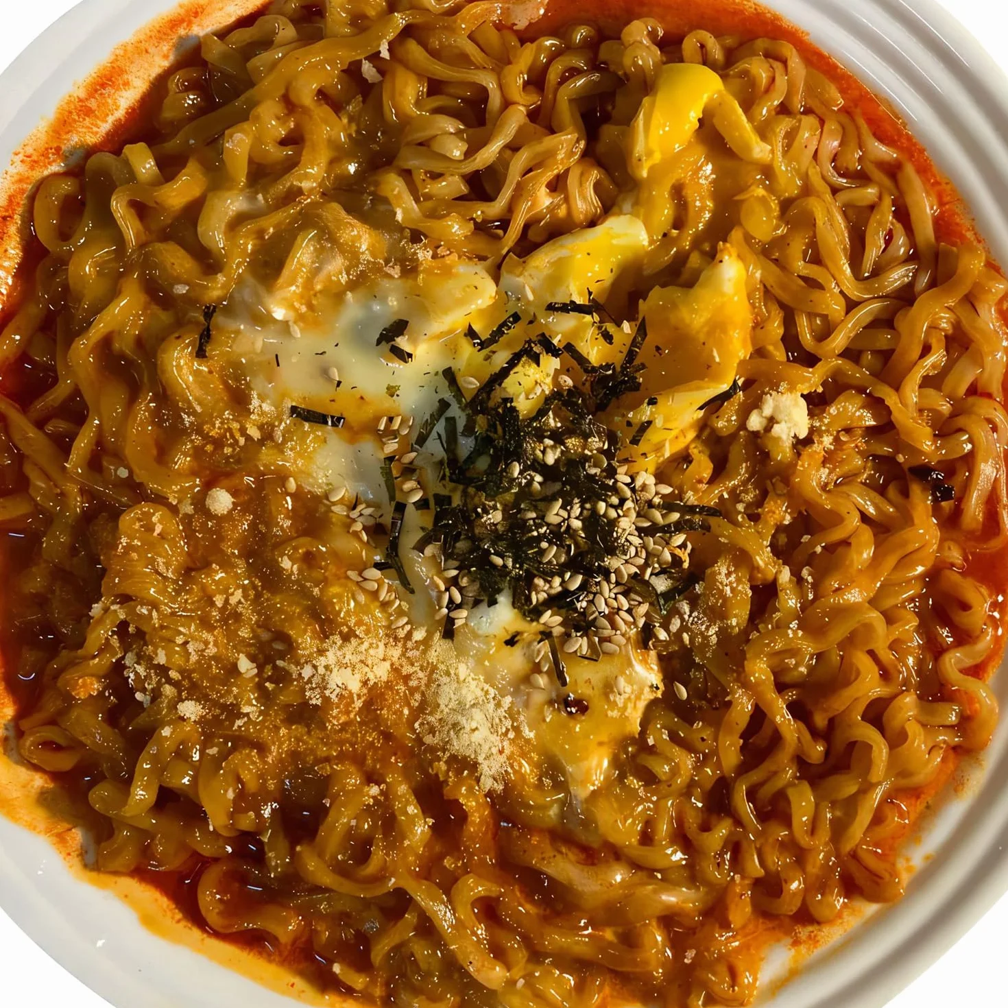Nouilles Buldak Ramen au goût fromage – 6 portions de nouilles en bol, avec agitateur de poulet piquant de la marque Samyang
