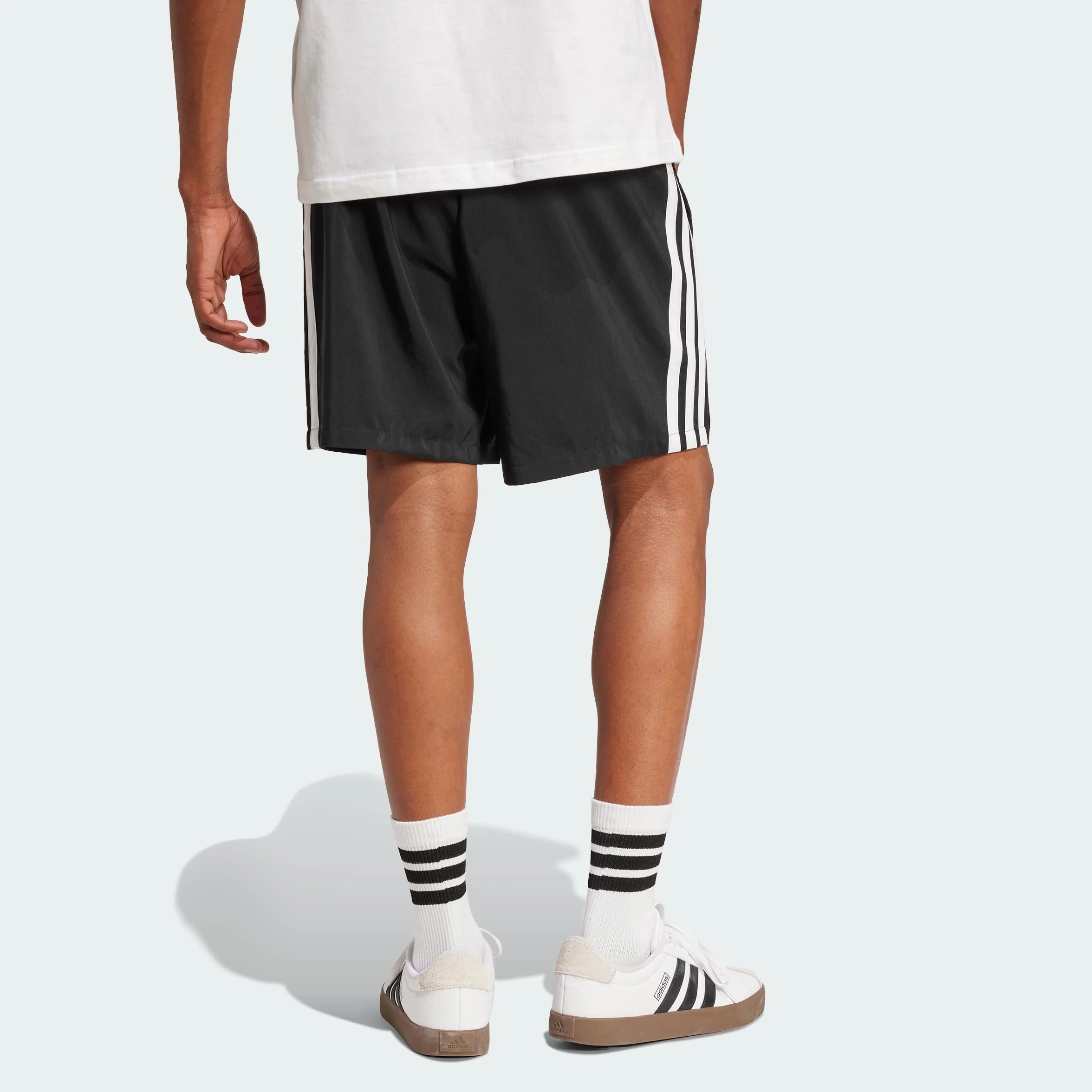 Adidas Homme Essential Three Stripes Chelsea Base Short