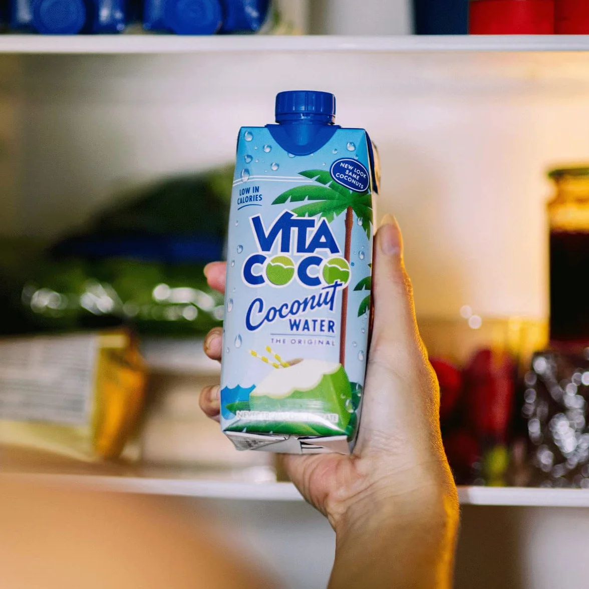 Vita Coco - Eau De Coco Pur (330ml x 12) - Naturellement Hydratante - Remplie D'électrolytes - Sans Gluten - Plein De Vitamine C Et De Potassium | Sans Gluten | Source De Potassium | Faible En Calories | Rafraîchissant Et Désaltérant | Parfaite pour les S