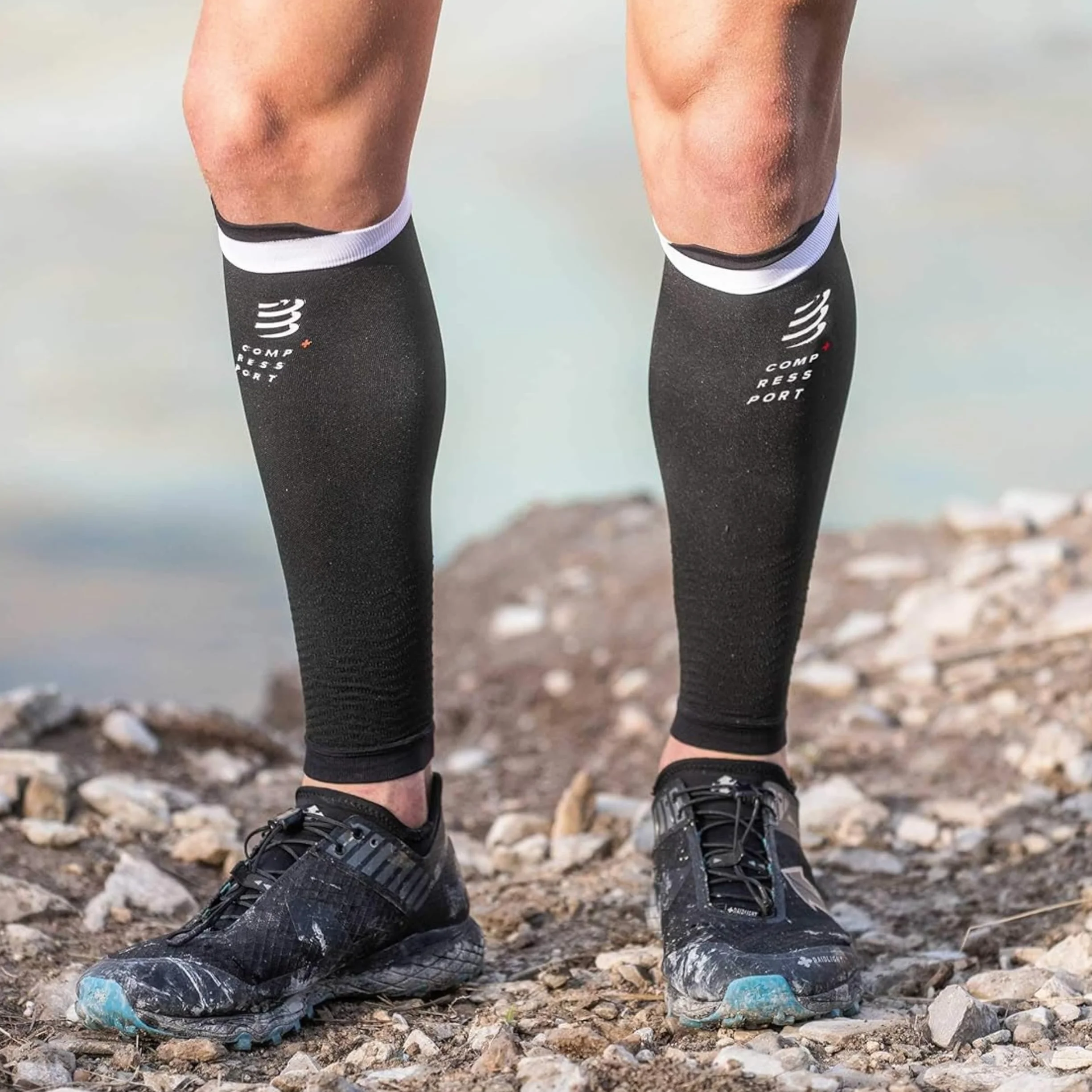 Compressport Manchon de Compression Mollets R2V2 – Protection Musculaire, Performances et Récupération pour le Sport – Ultraléger et Antifatigue – Running, Cyclisme, Trail et Triathlon