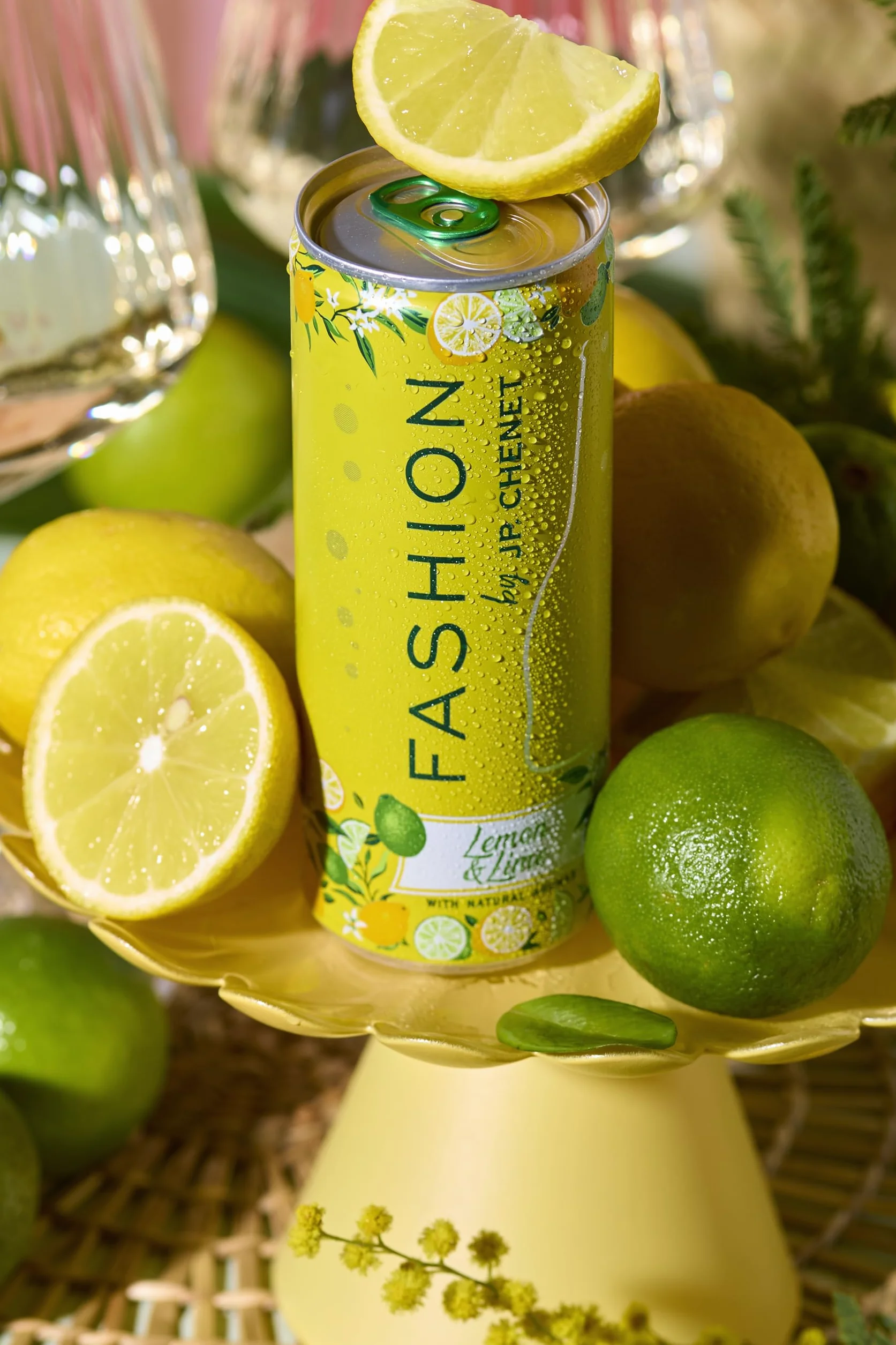 JP Chenet - Fashion Citron & Citron vert, vin pétillant aromatisé, cocktail prêt à boire en canette (12 x 25 cl)