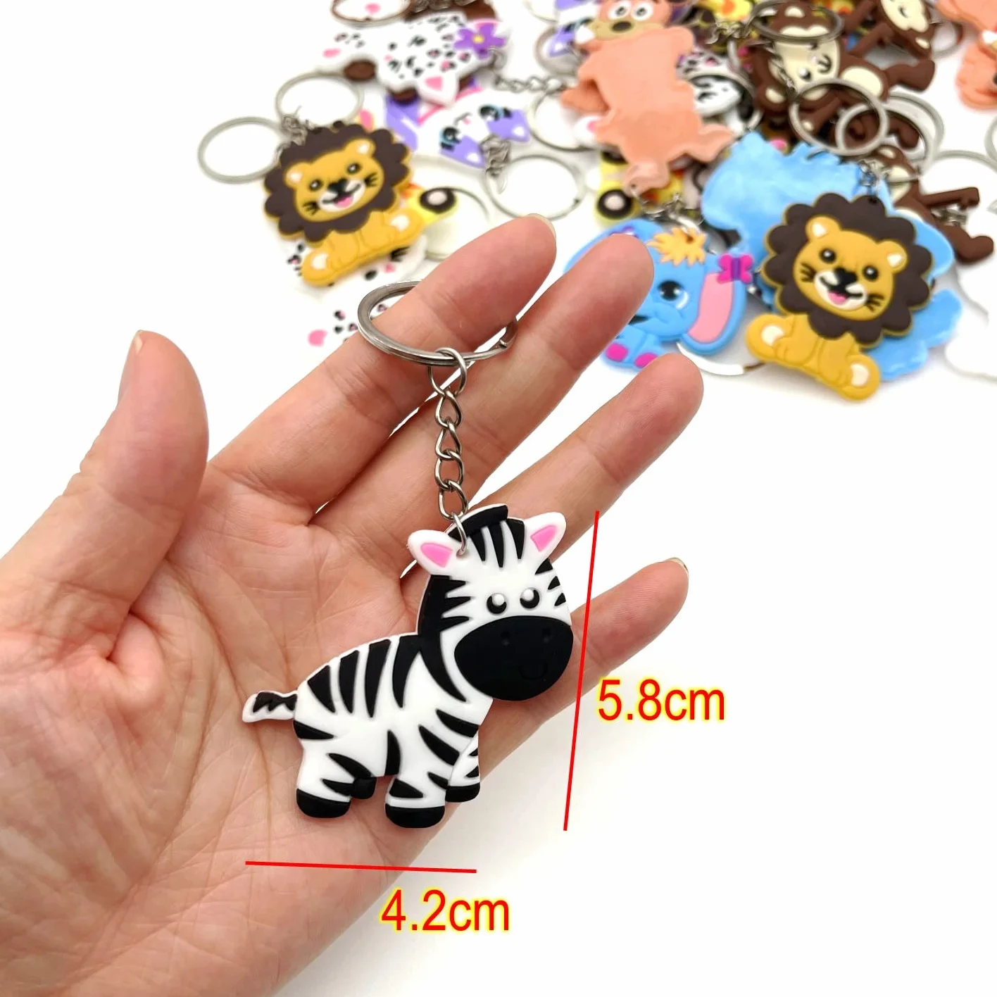 Porte-clés Animaux Silicone 32 Pièces - Cadeaux pour Enfants et Adultes
