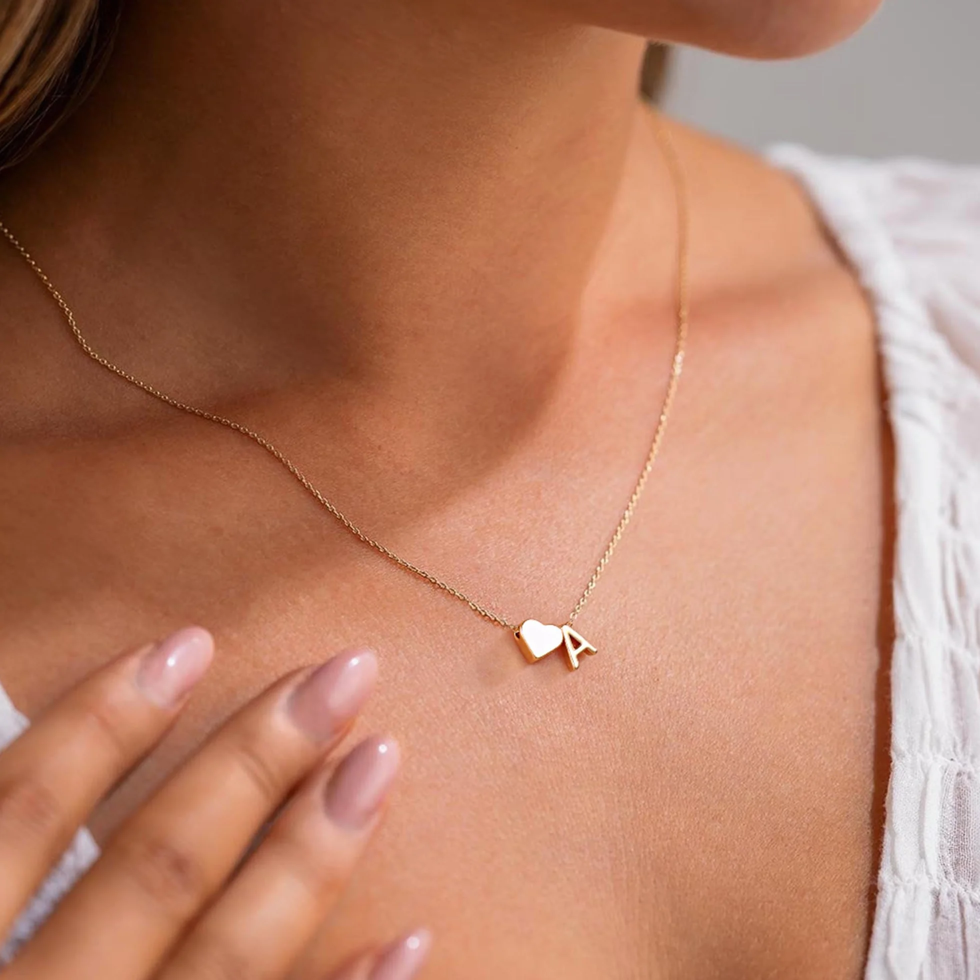 TINGN Collier Coeur Femme Fille 14 Carats Plaqué Or Initiale Lettre Coeur Pendentif