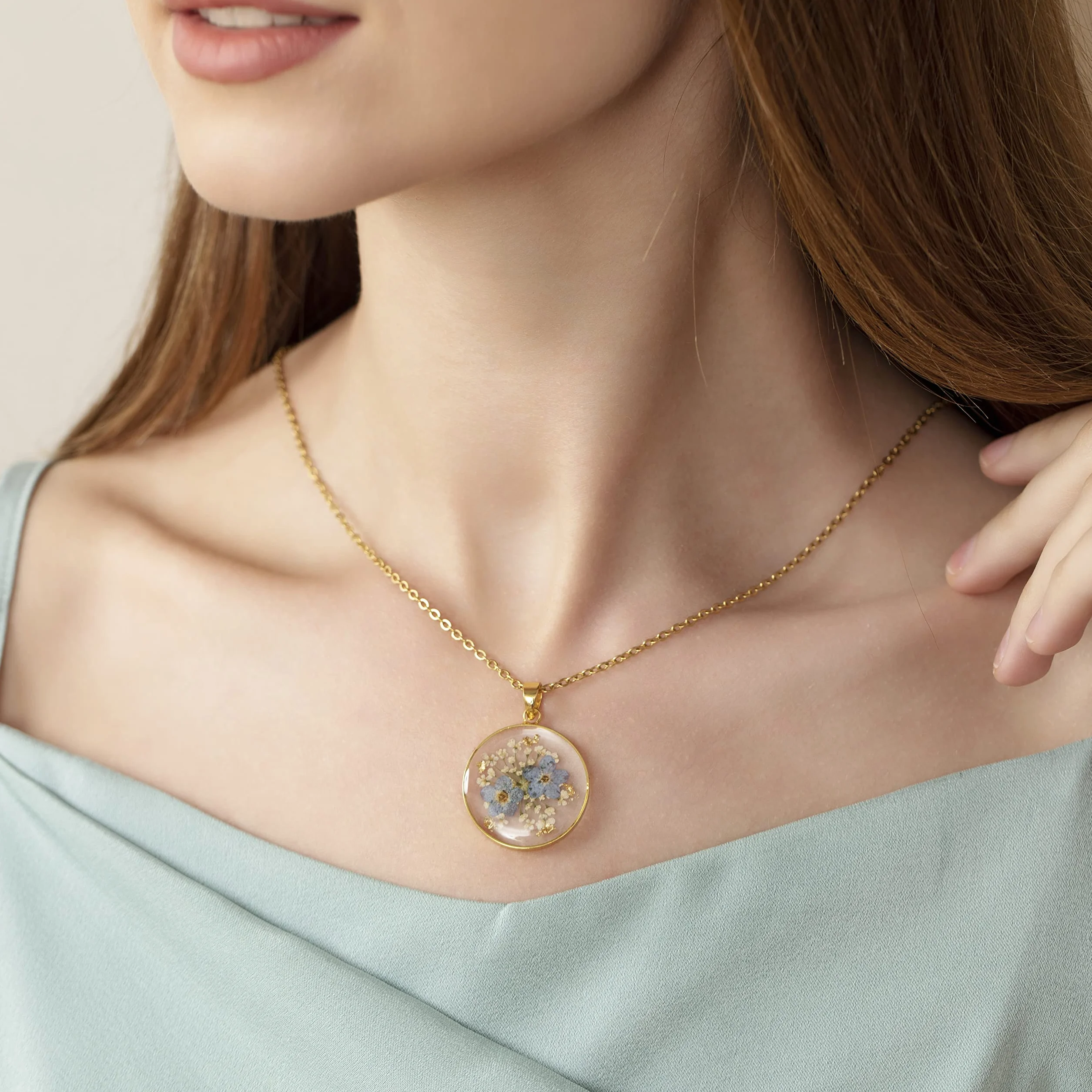 Collier Myosotis en fleurs sauvages pressées | Collier Fleurs de naissance | Bijou vintage or/argent