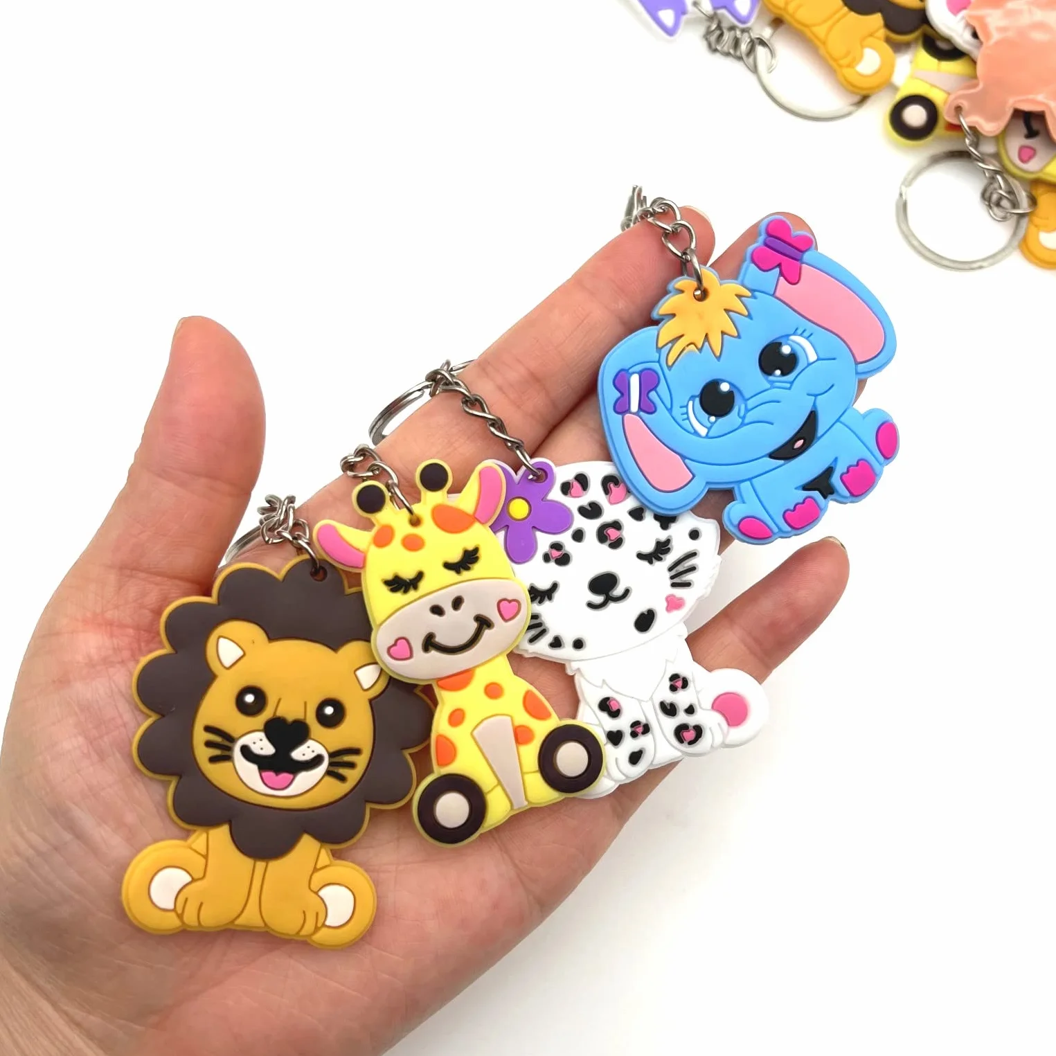 Porte-clés Animaux Silicone 32 Pièces - Cadeaux pour Enfants et Adultes