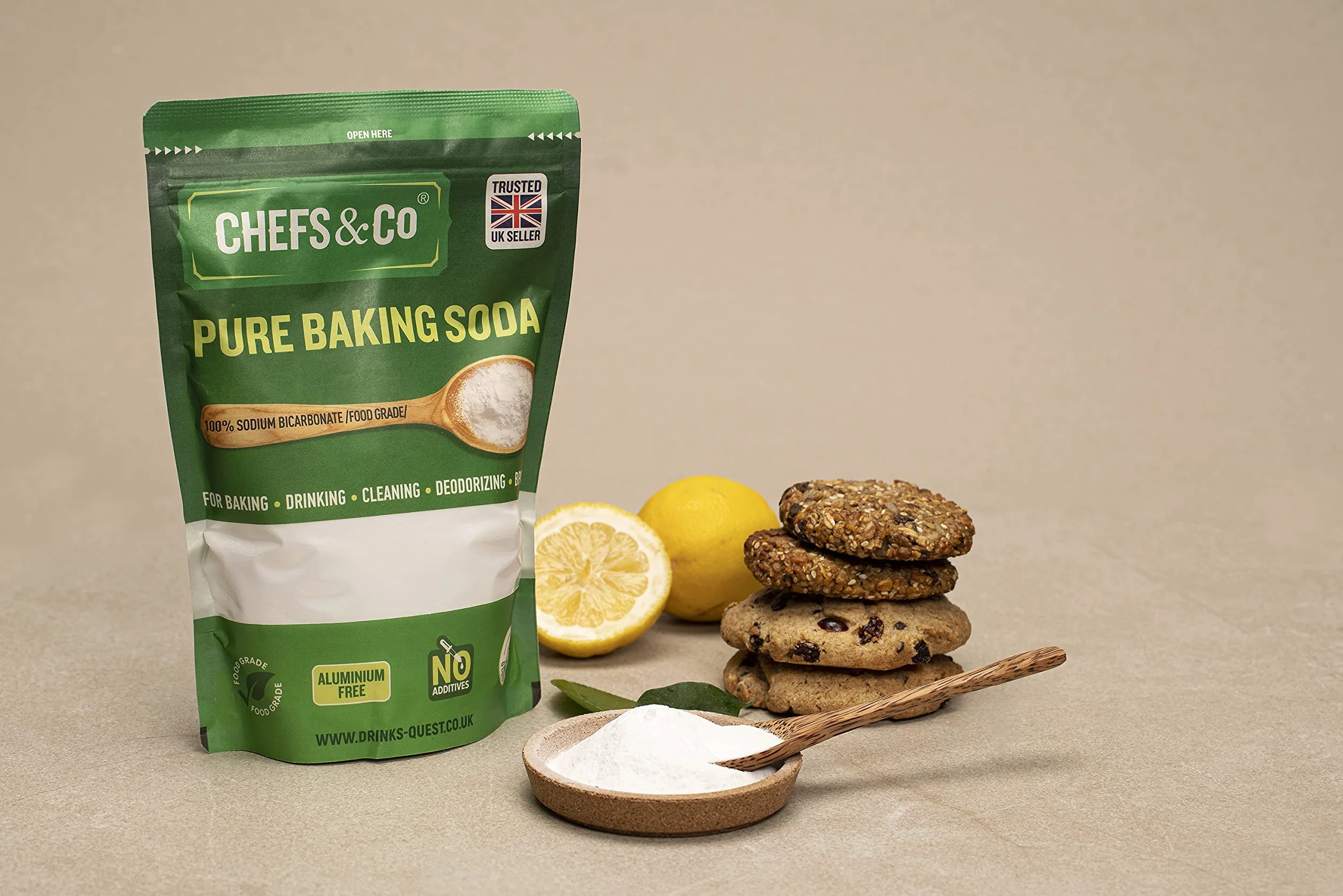 CHEFS & CO | Bicarbonate de Soude Pur (1 KG) | 100% Bicarbonate de Soude de Qualité Alimentaire | Bicarbonate pour Cuisiner, Boire et Nettoyer | Sans Aluminium | Sans BPA | Agent Levant (Paquet de 1)
