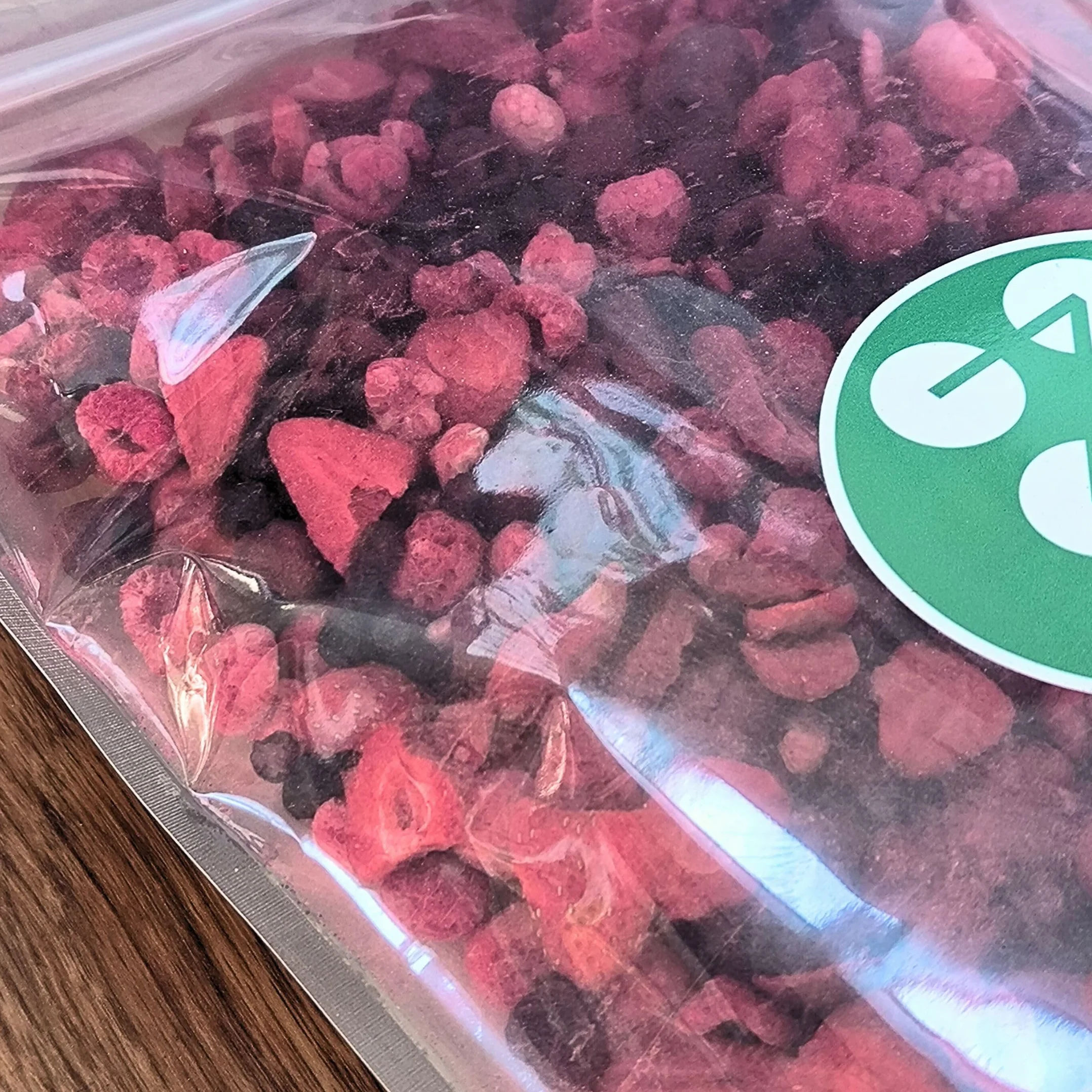 Fruits Lyophilisés | SuperBerry XL 300g Mélange de Fruits Secs Fraise Lyophilisée, Framboise et Griotte et Myrtille - Freeze Dried Fruit Red Mix | gefriergetrocknete Früchte | ZingyZoo
