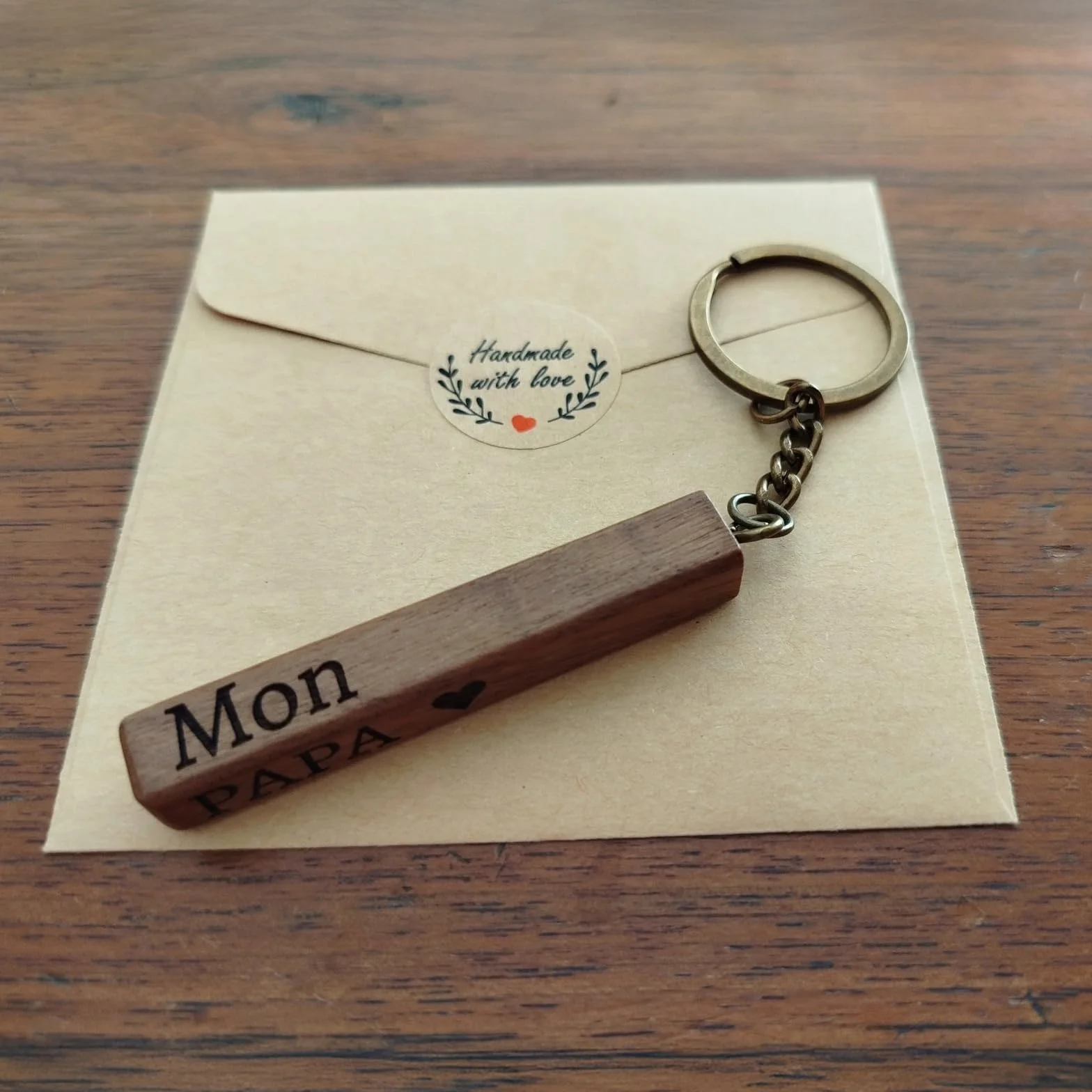 Porte-Clés Papa Bois de Noyer Laiton Gravé 4 Faces Cadeau Fête des Pères