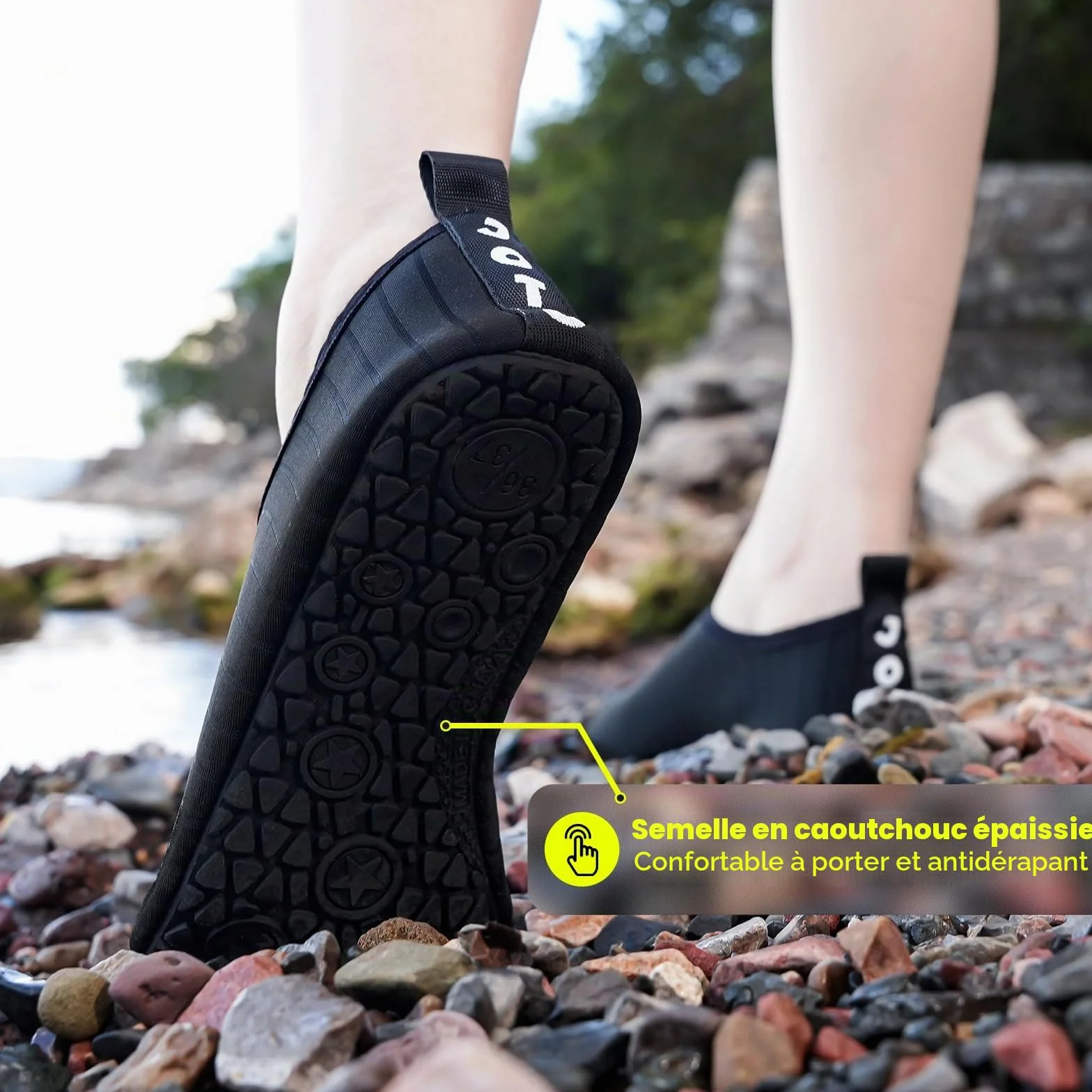 JOTO Chaussures d'Eau Aquatiques Homme Femme Plage Mer Piscine Sandales Plastiques Antidérapant Sèche Vite