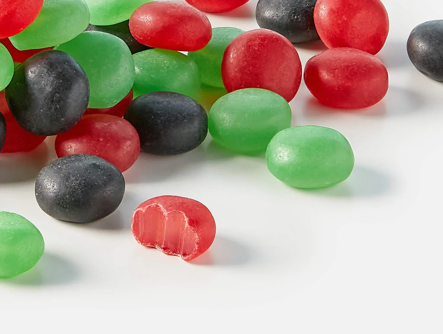 HARIBO - Fraizibus - Bonbons Dragéifiés Aromatisés aux Fruits Rouges - Sachet Vrac 2 kg