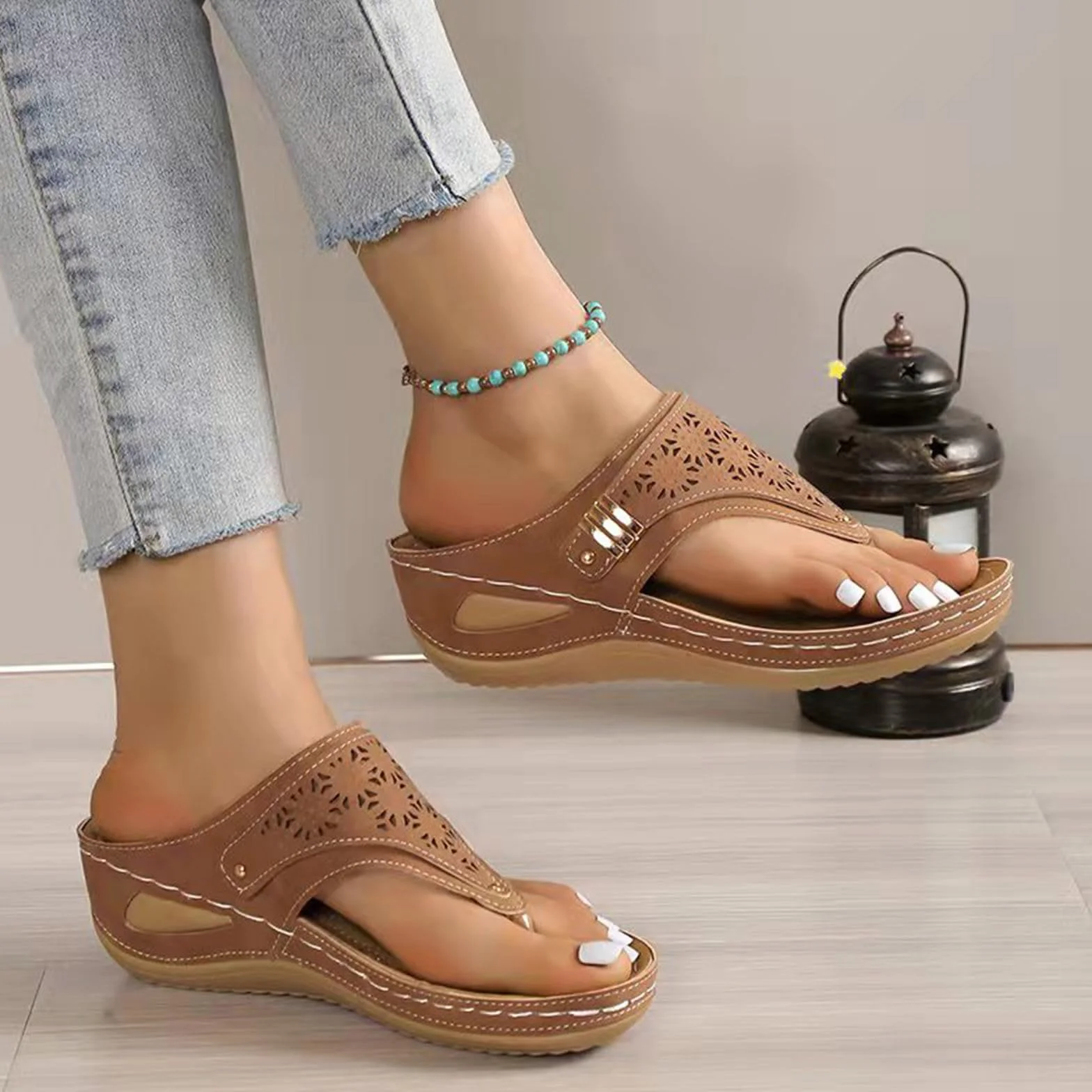 Sandales orthopédiques pour femmes 2026 compensees soutien voûte plantaire tongs confortables plage