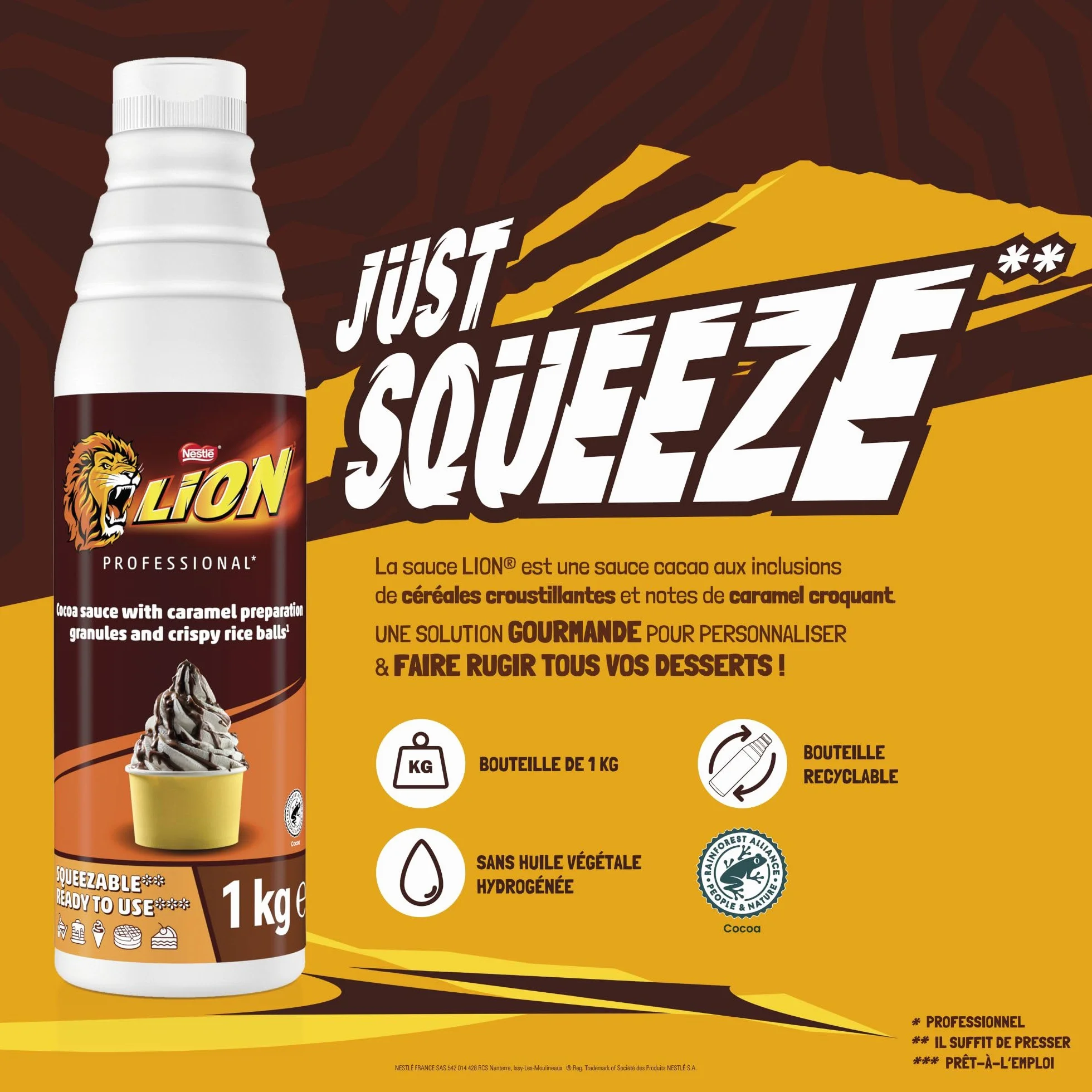 LION Sauce Cacao aux Eclats de Caramel et Billes de Riz Croustillantes - Prêt-à-l'Emploi - Topping, Nappage, Idéal pour les Desserts et Décorations - Bouteille Squeeze 1kg