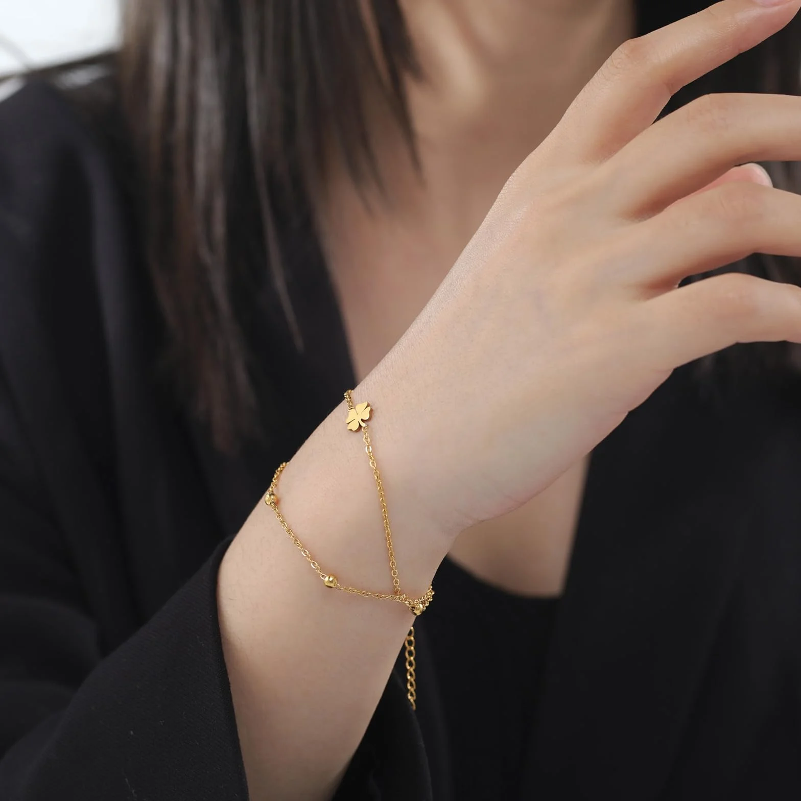 Bracelet trèfle à quatre feuilles en acier inoxydable VASSAGO pour femme