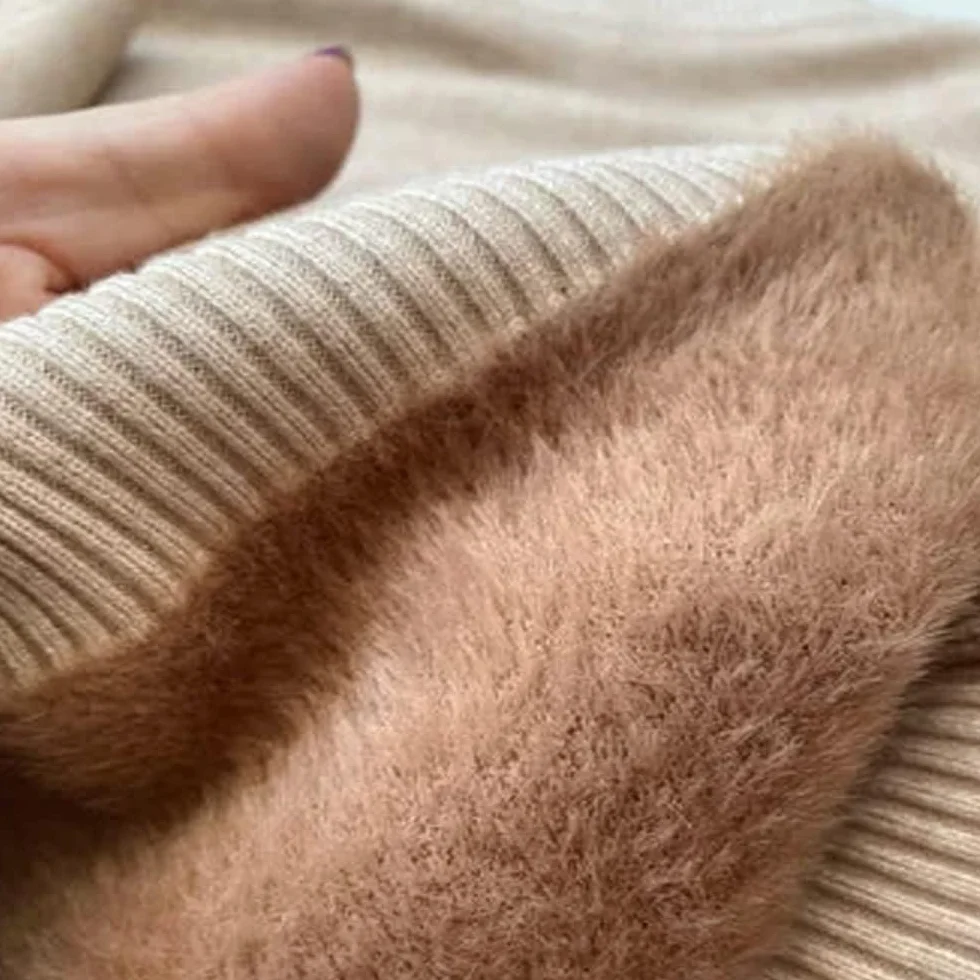Pull d'hiver en polaire col roulé épais