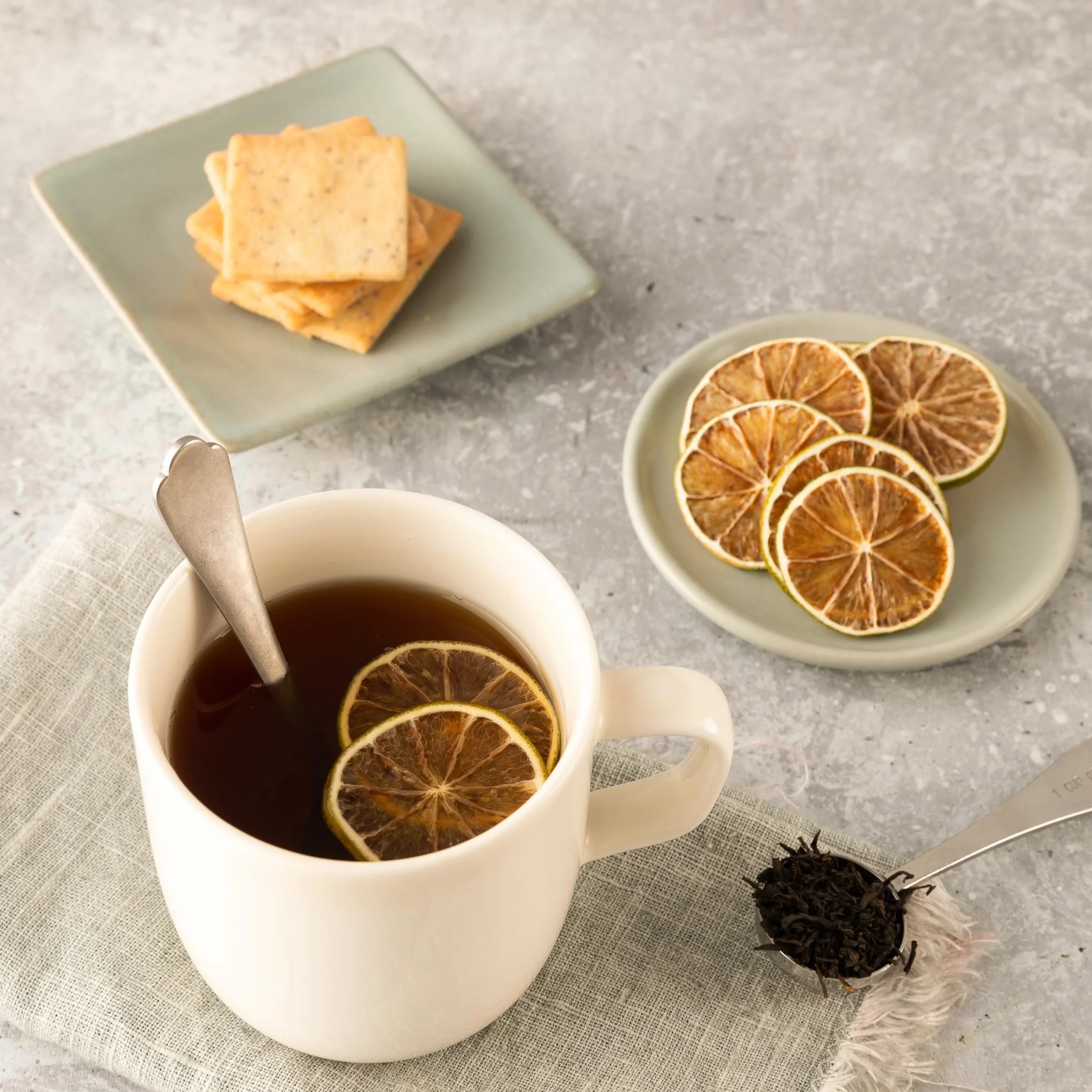 Biocal® - Rondelles de Citron Vert Déshydraté Sans Résidus de Pesticides Sans Sucres Ajoutés pour Cocktails, Gin Tonic, Infusions et Décoration - 50g