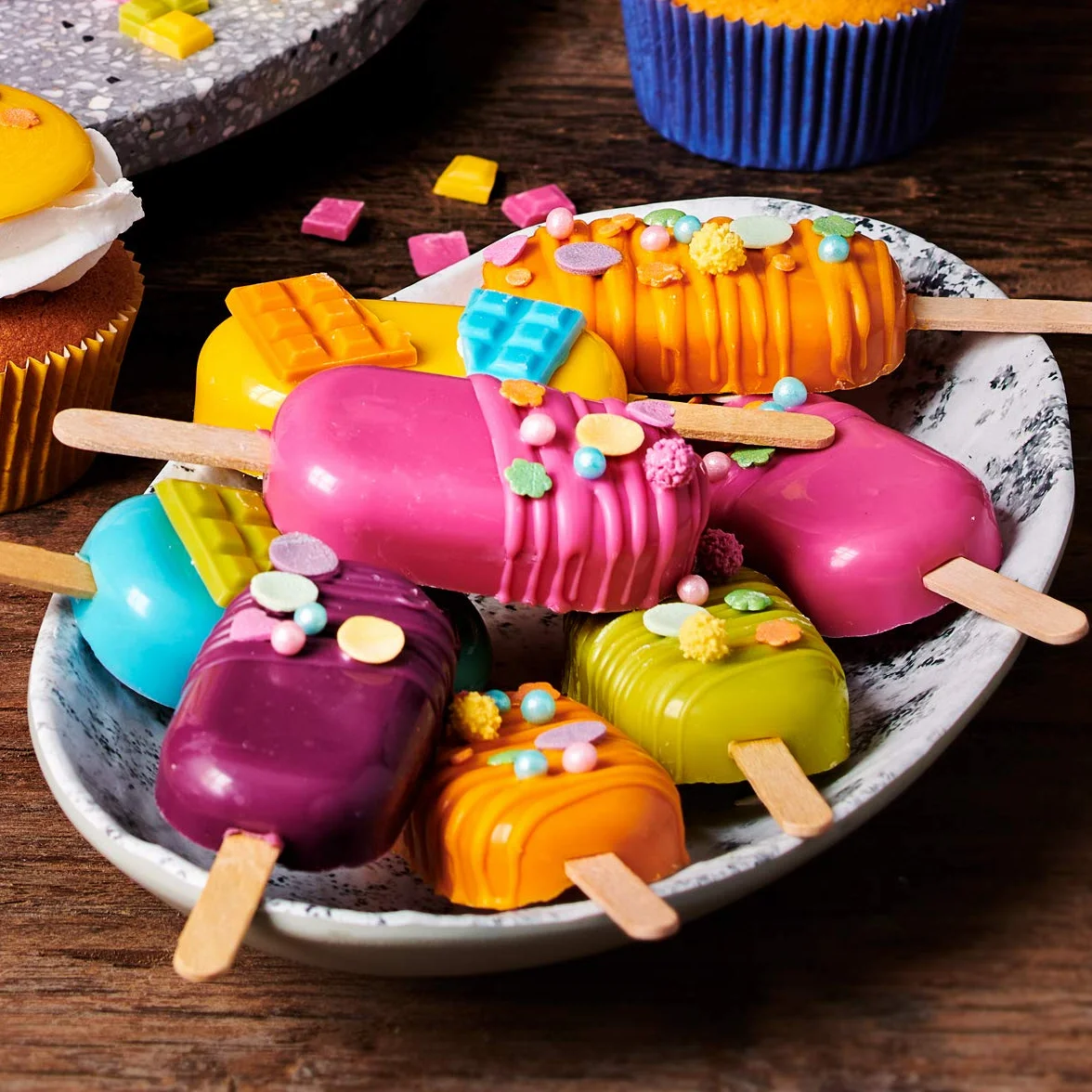 FunCakes Deco Melts Gelb - Trempez, coulez, arrosez et décorez ! Faire fondre brièvement au micro-ondes ou au bain-marie , 250 g