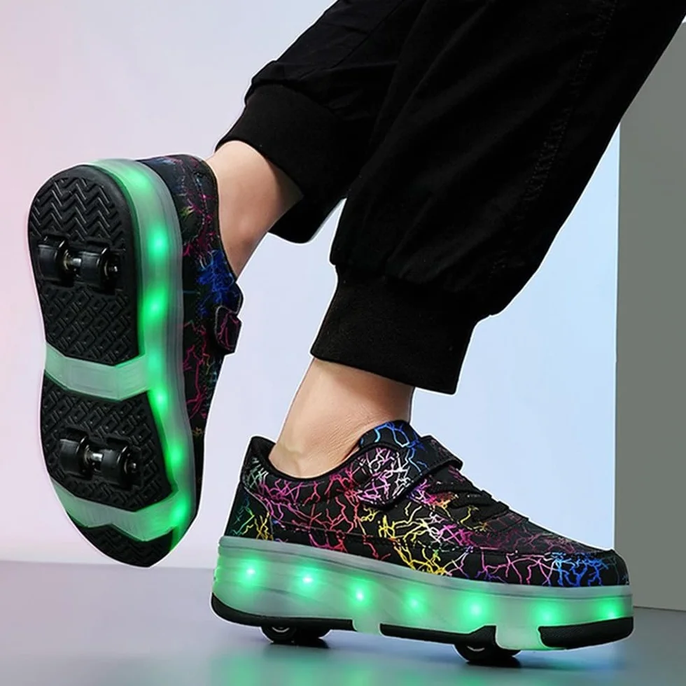 Patins à roulettes Enfants 2 en 1 Chaussures de Sport Skateboard avec 4 Roulettes Rétractables
