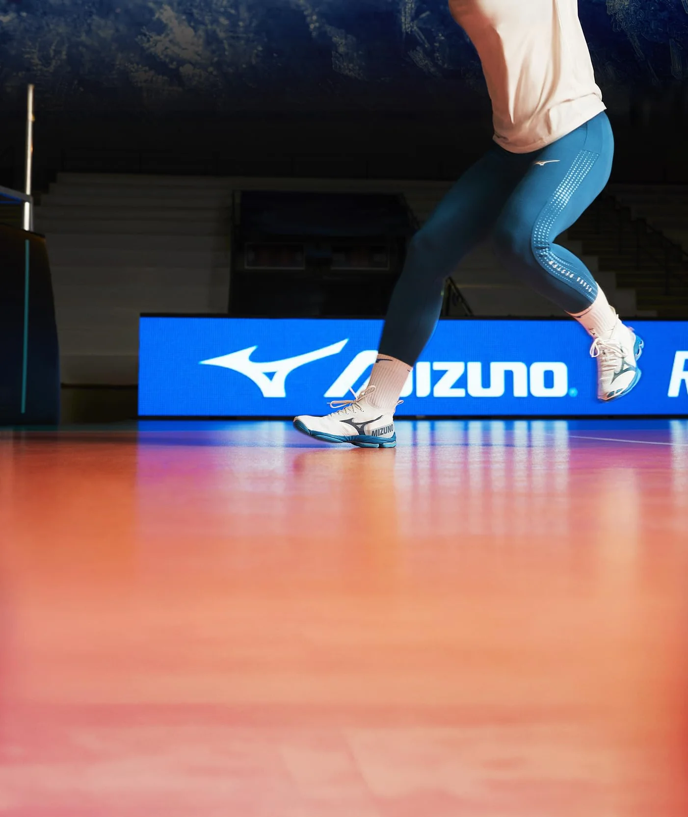 Mizuno Wave Lightning Neo 2 Volleyball Shoe