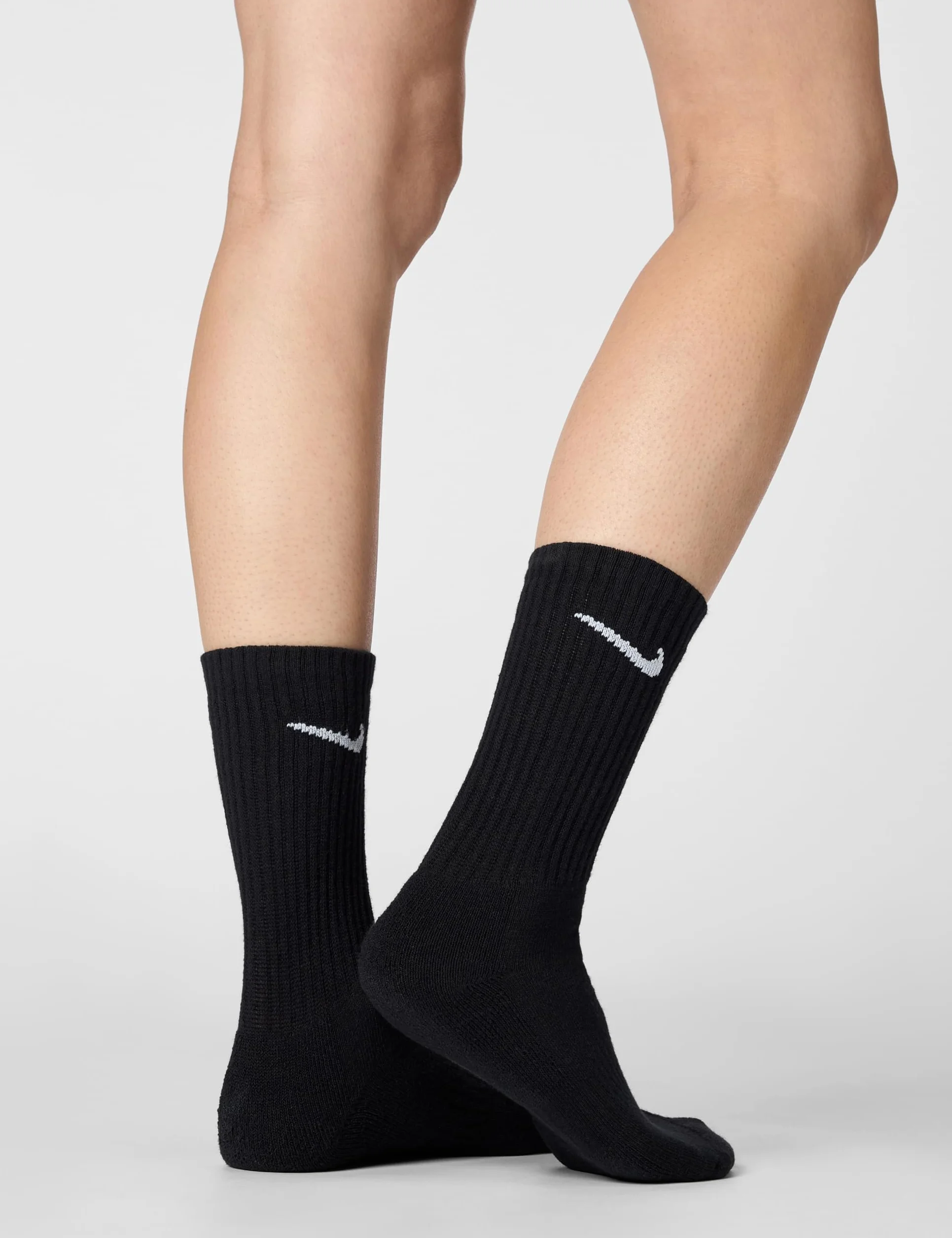 Nike Chaussettes Everyday Cushioned Crew 6 Paires SX7664-010