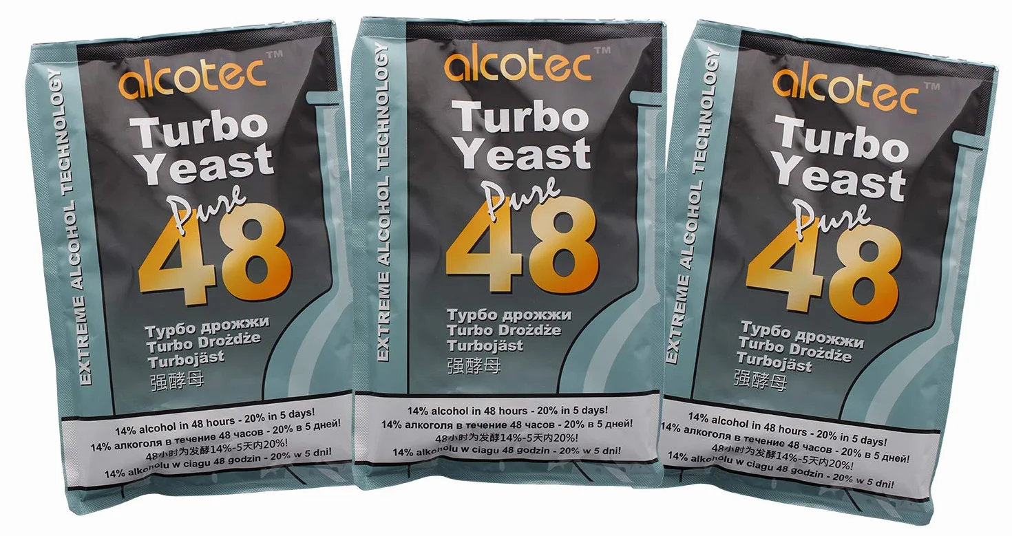 Alcotec Levure Turbo 48 heures | Levure de bière en poudre | Levure de vin pour la fabrication de vin | Levure sèche instantanée | Levure nutritionnelle | 135 g (3 paquets)
