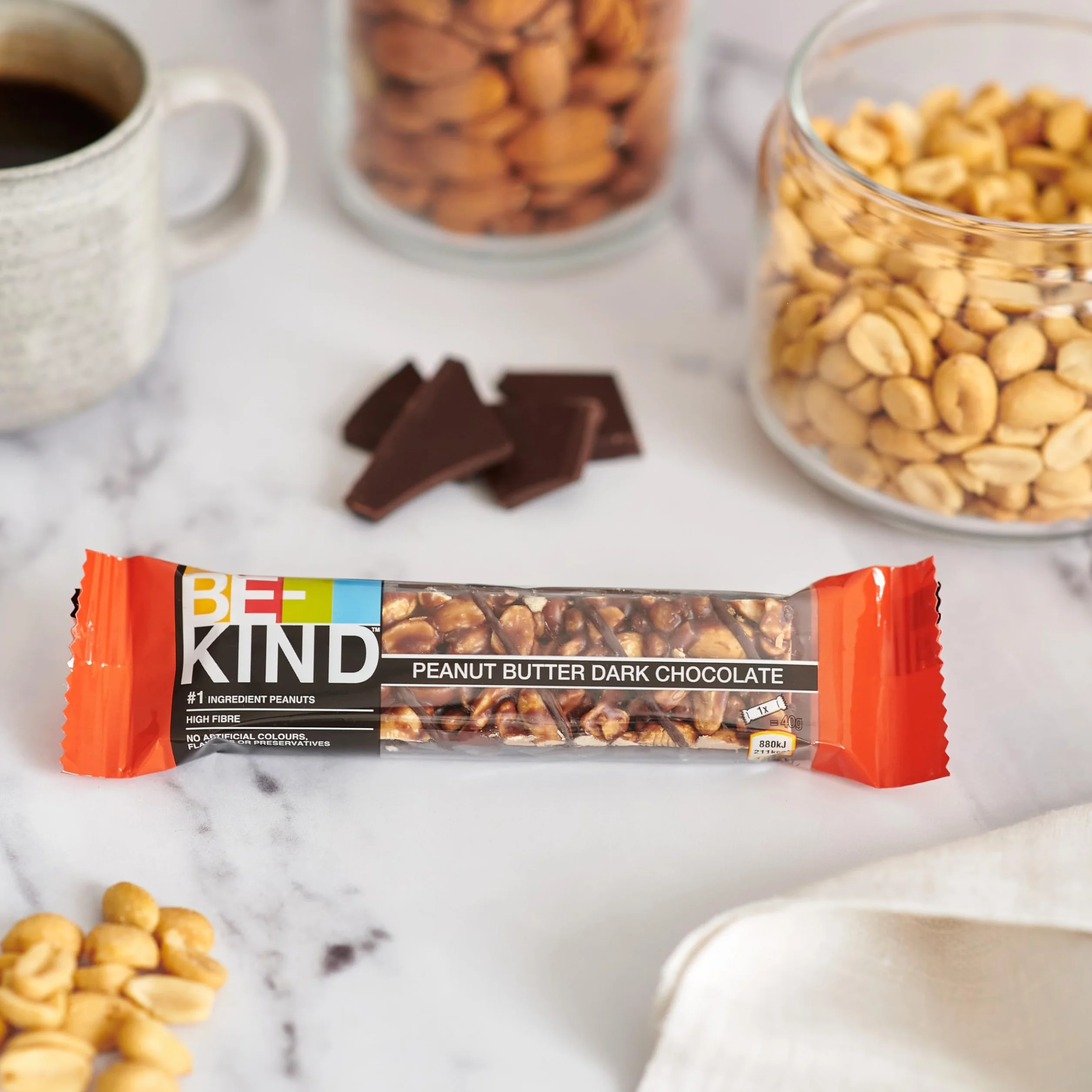 BE-KIND - Barres de céréales chocolat noir et beurre de cacahuètes - Grand format contenant 12 barres de 40g