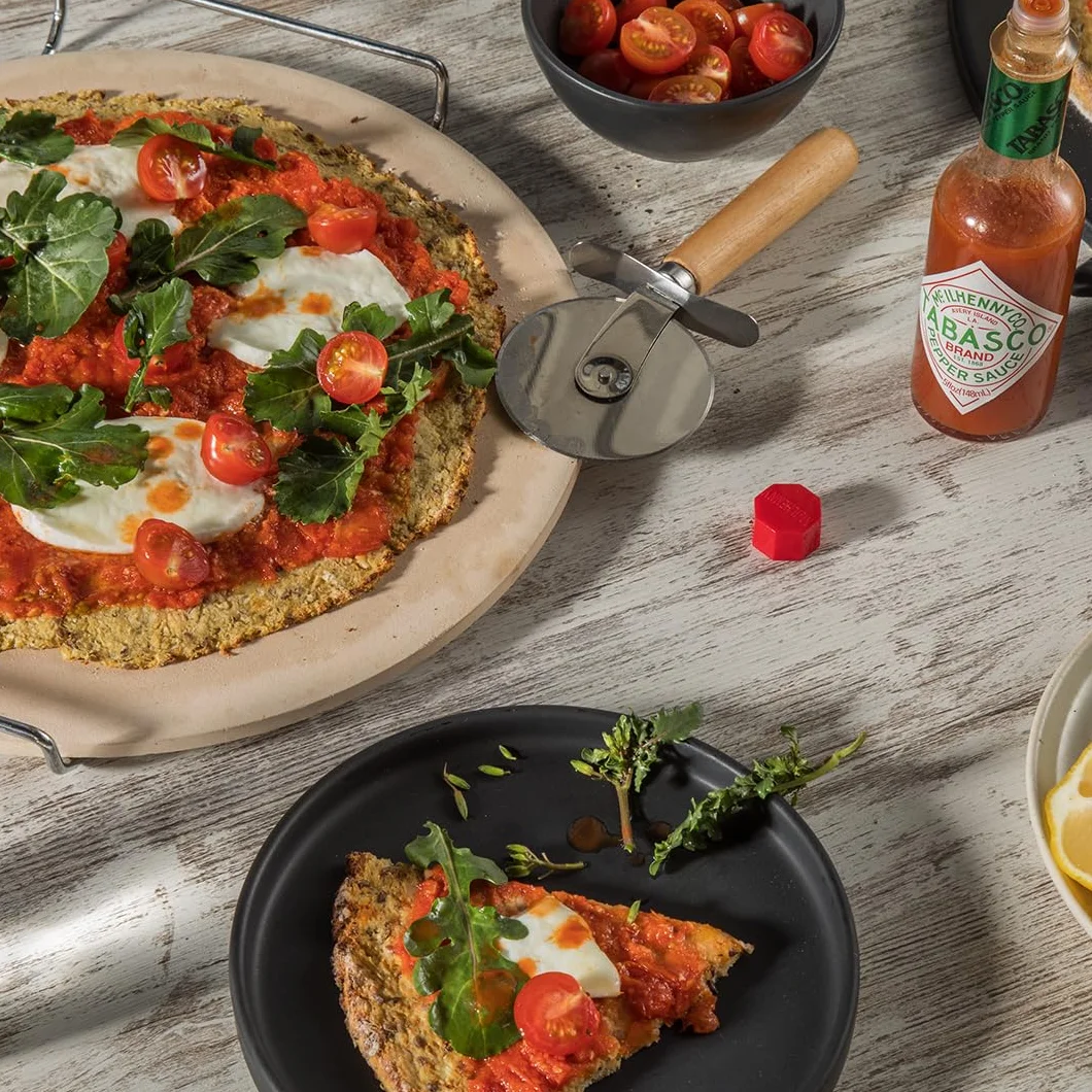 TABASCO Original Red Pepper Sauce (2x350ml) est l'option la moins chère ! - Fabriquée avec seulement trois ingrédients 100% naturels - 3 ans de maturation Sauce au poivre rouge - Bouteille en verre