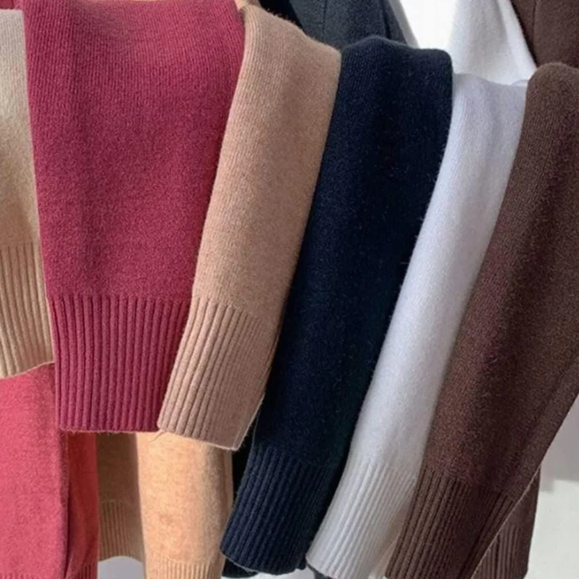 Pull d'hiver en polaire col roulé épais