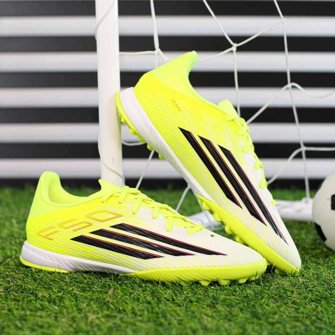 adidas Chaussure de Football F50 League Turf
