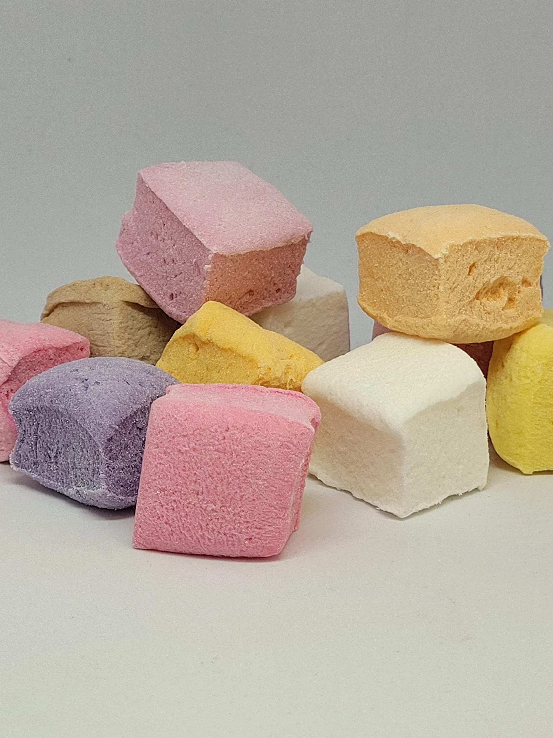 Guimauves Artisanales - Coffret de 130g - 12 cubes parfums assortis